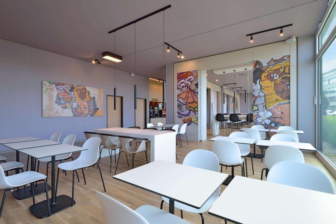 B&B Hotel Koeln-Ehrenfeld Bagian luar foto